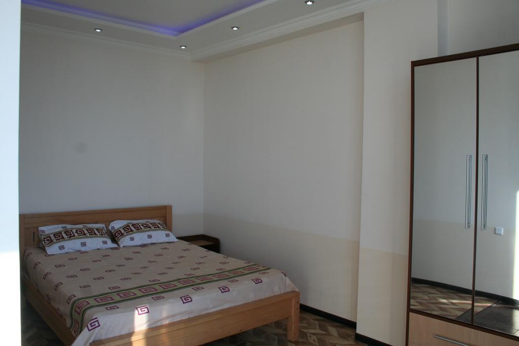 Apartment Miracle Μπατούμι Εξωτερικό φωτογραφία