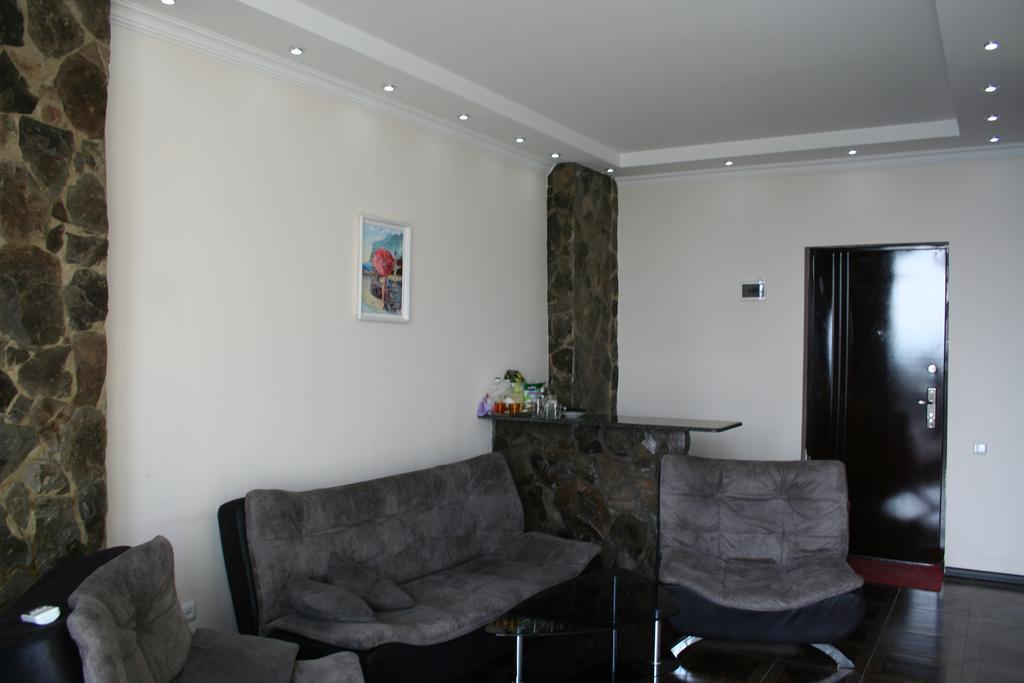 Apartment Miracle Μπατούμι Εξωτερικό φωτογραφία